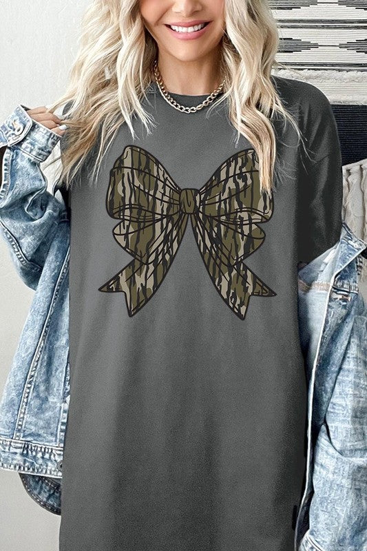 Camo Bow Graphic Plus Heavyweight Tee